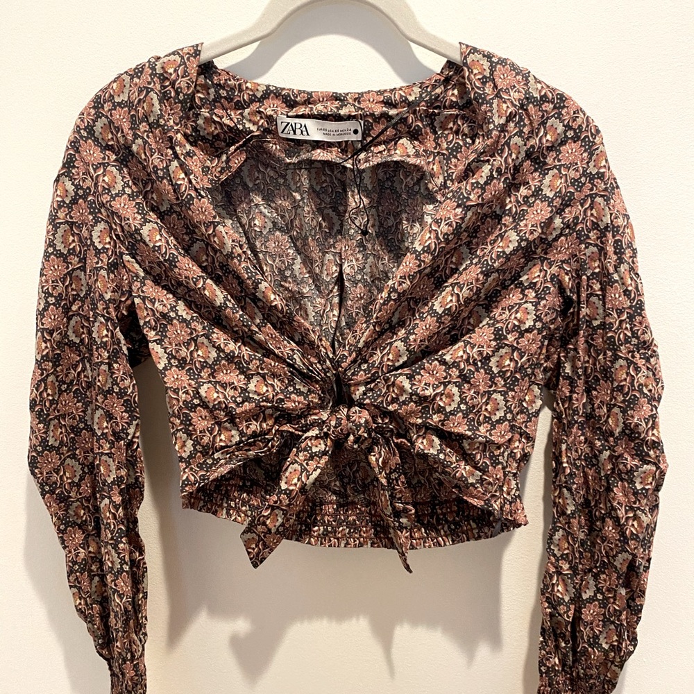 Zara floral long sleeved crop top